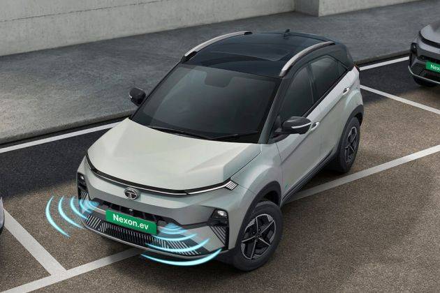 Tata Nexon EV 3D Model Image